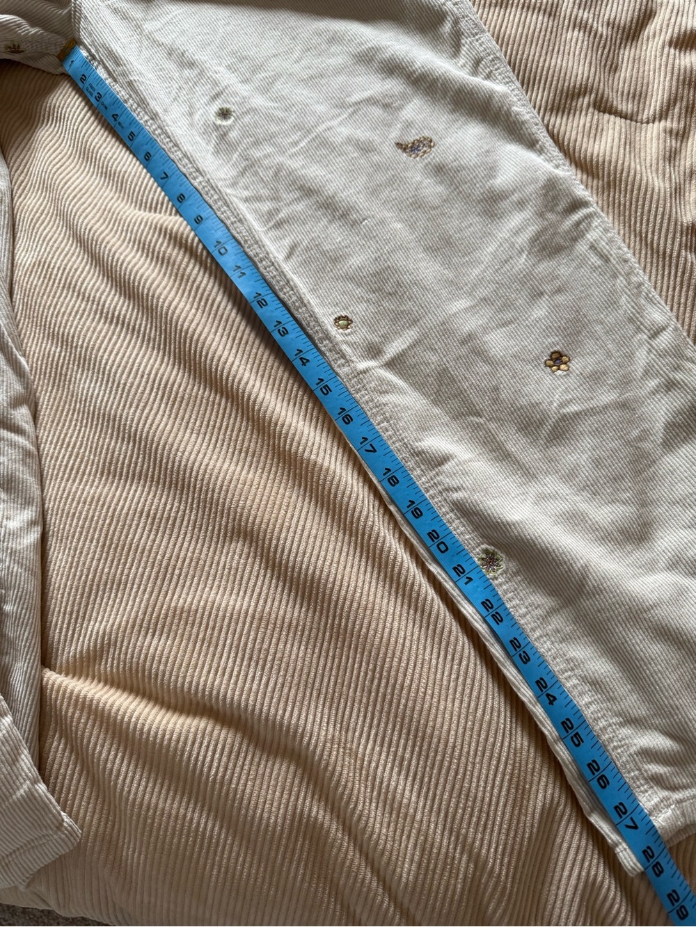 Vans Ground Work Hollywell Corduroy Embroidered Overalls Ivory Cream Medium - Picture 15 of 16